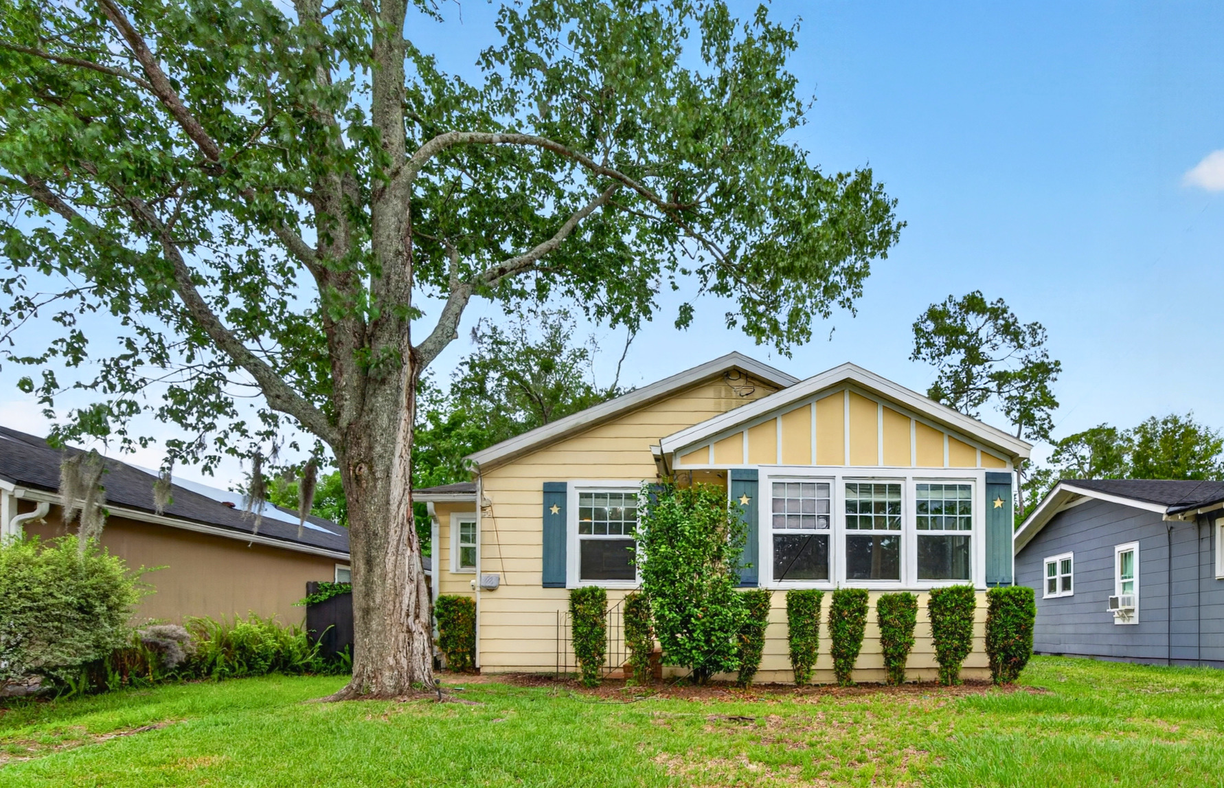 1924 bungalow for sale in Murray Hill Jacksonville – 4612 Polaris St